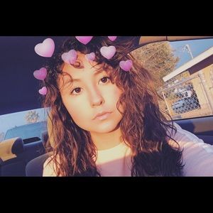 Meet your Posher, Edith